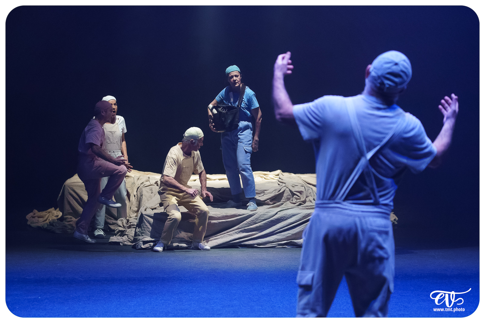 UN SONGE, UNE NUIT, L'ETE (CIE DU MATAMORE)